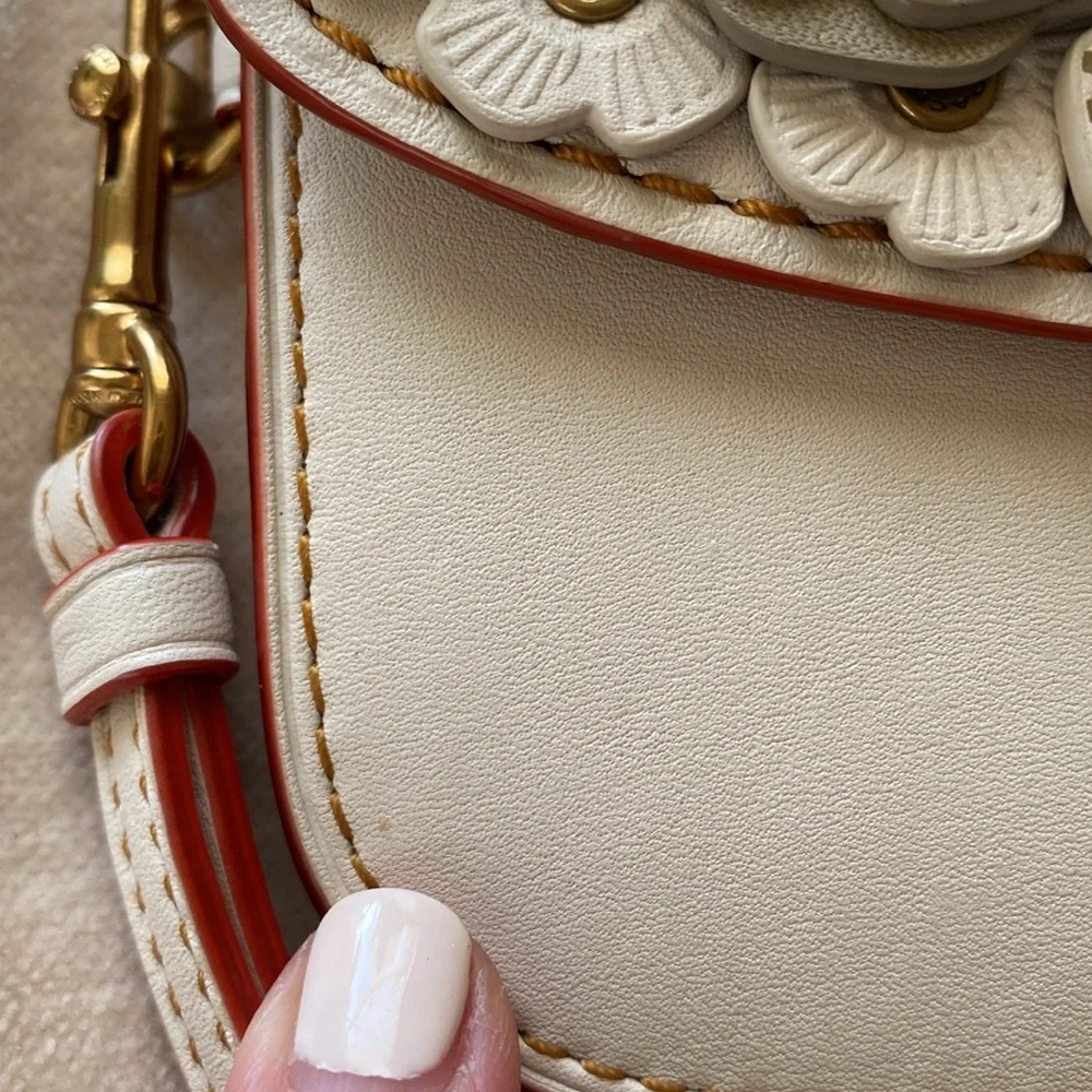 COACH 1941 Tea Rose Clutch CHALK
Wristlet Wallet - Picture 15 of 16
